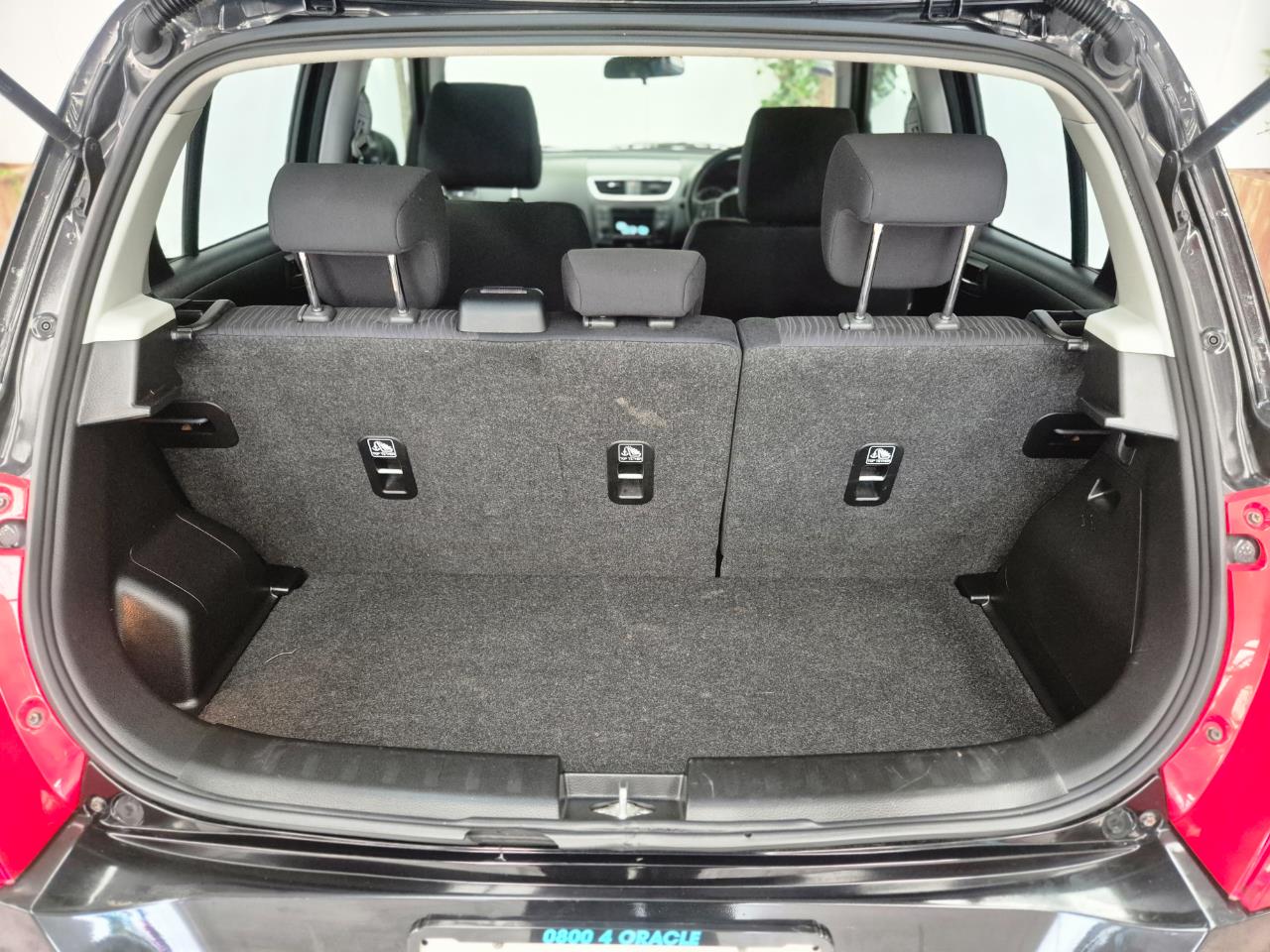 2014 Suzuki Swift thumbnail
