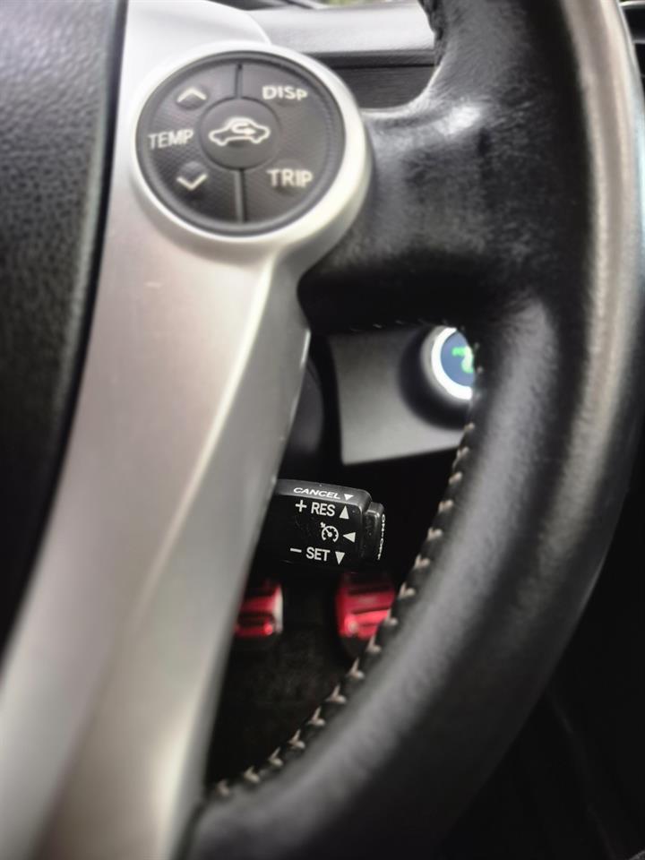 2015 Toyota Aqua thumbnail