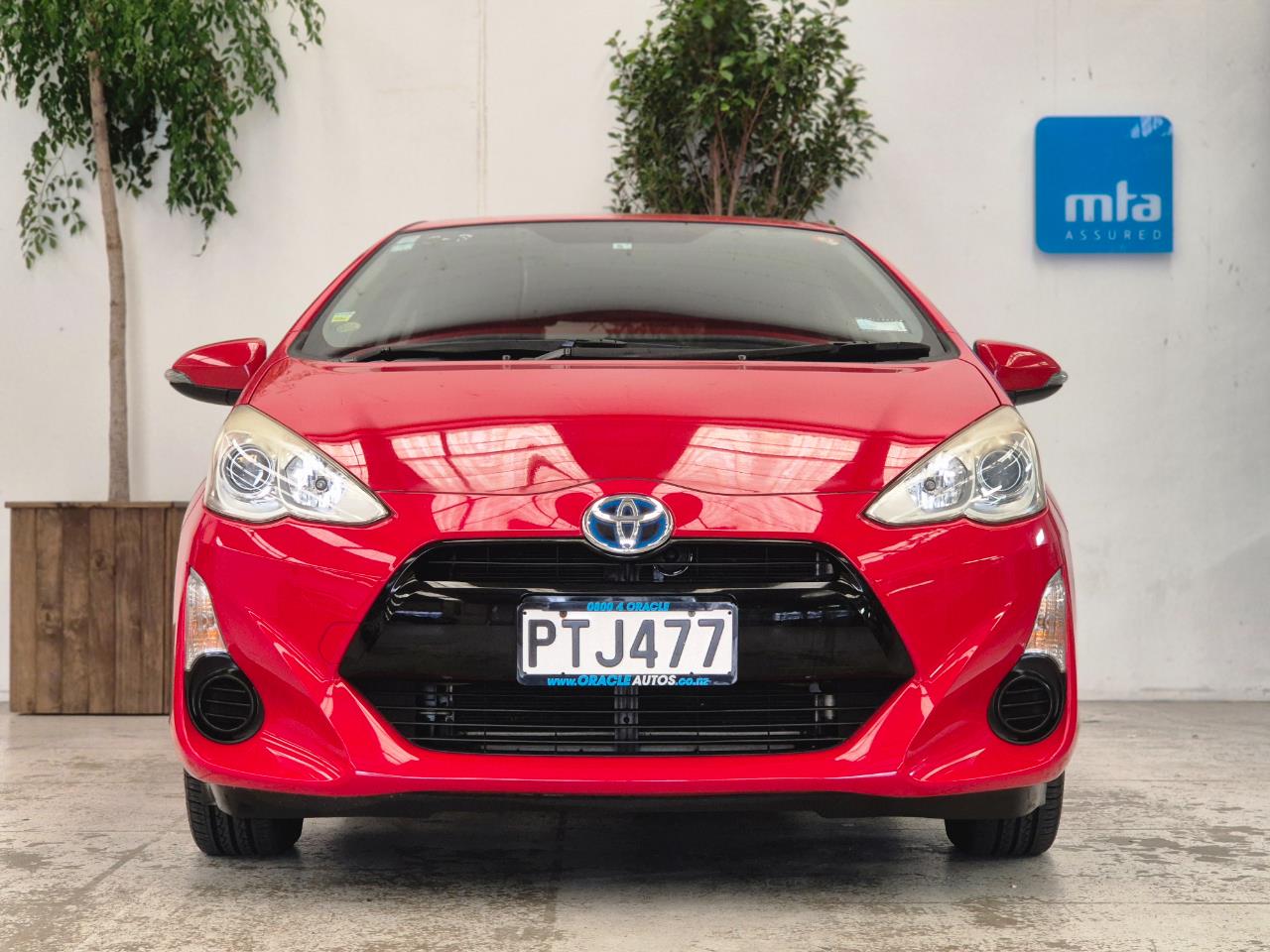 2015 Toyota Aqua thumbnail