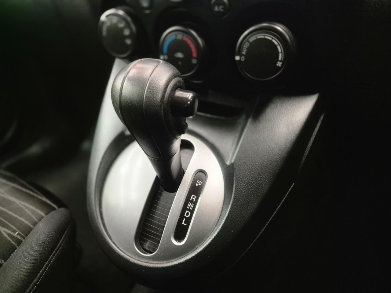 2007 Mazda Demio thumbnail
