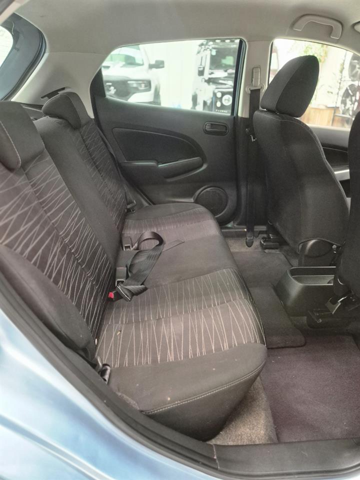 2007 Mazda Demio thumbnail