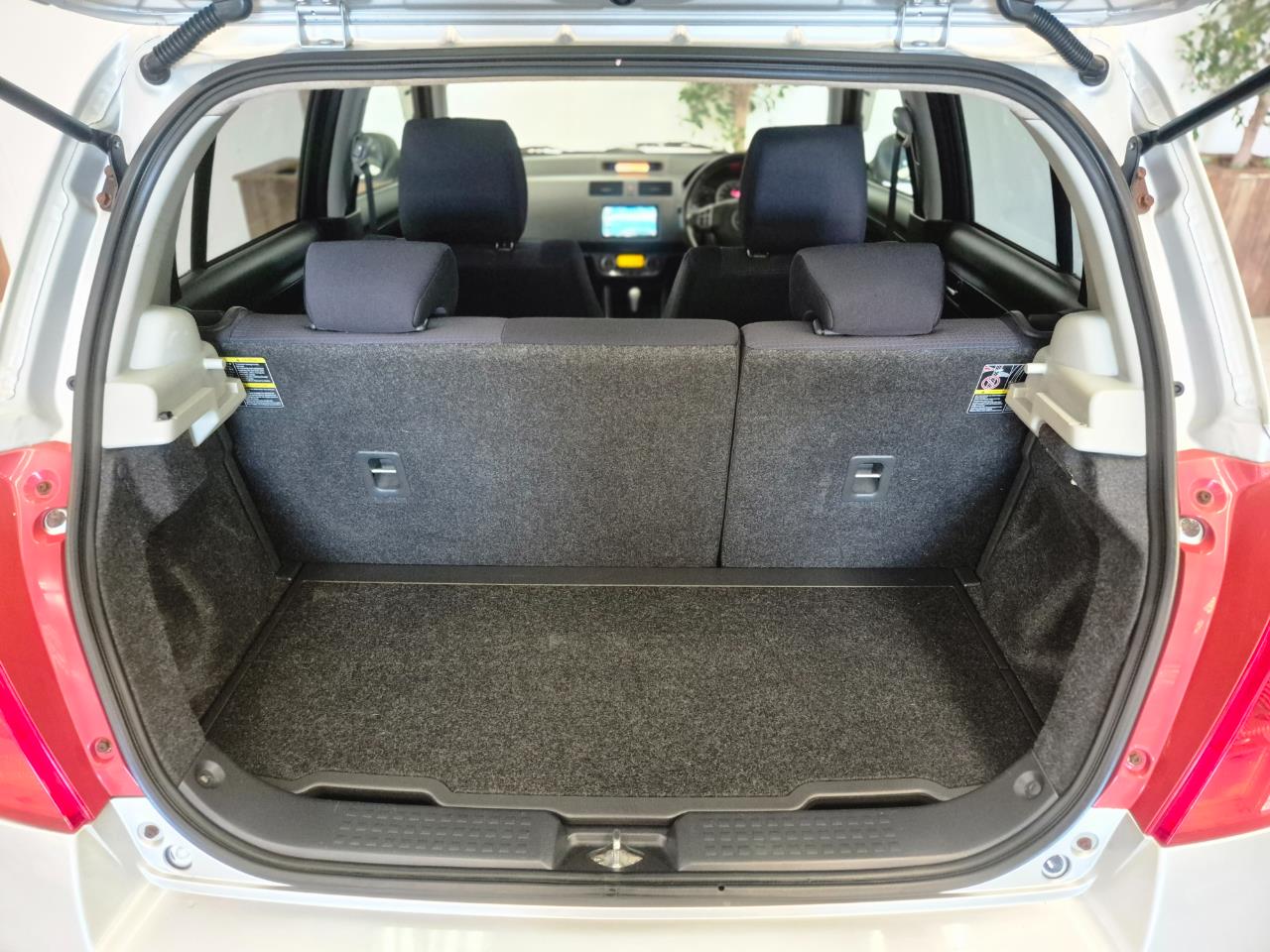 2008 Suzuki Swift thumbnail