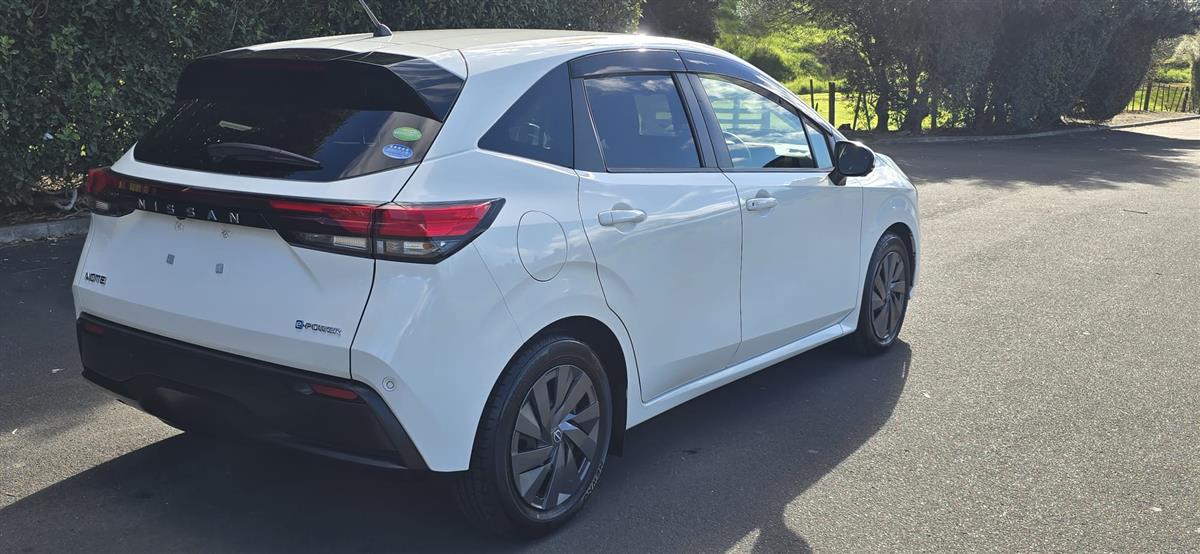 2021 Nissan Note thumbnail