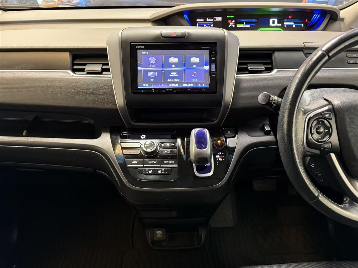 2017 Honda Freed thumbnail