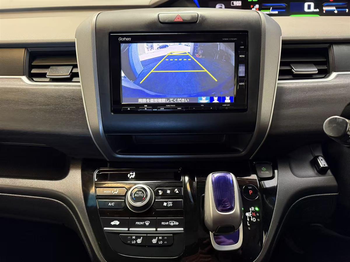 2017 Honda Freed thumbnail