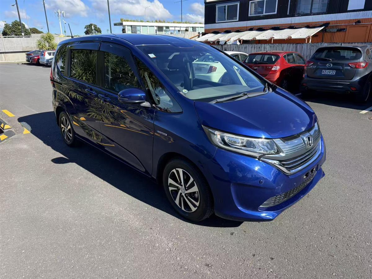 2017 Honda Freed thumbnail