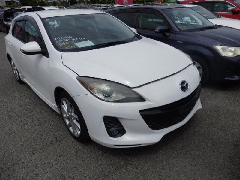 2012 Mazda Axela