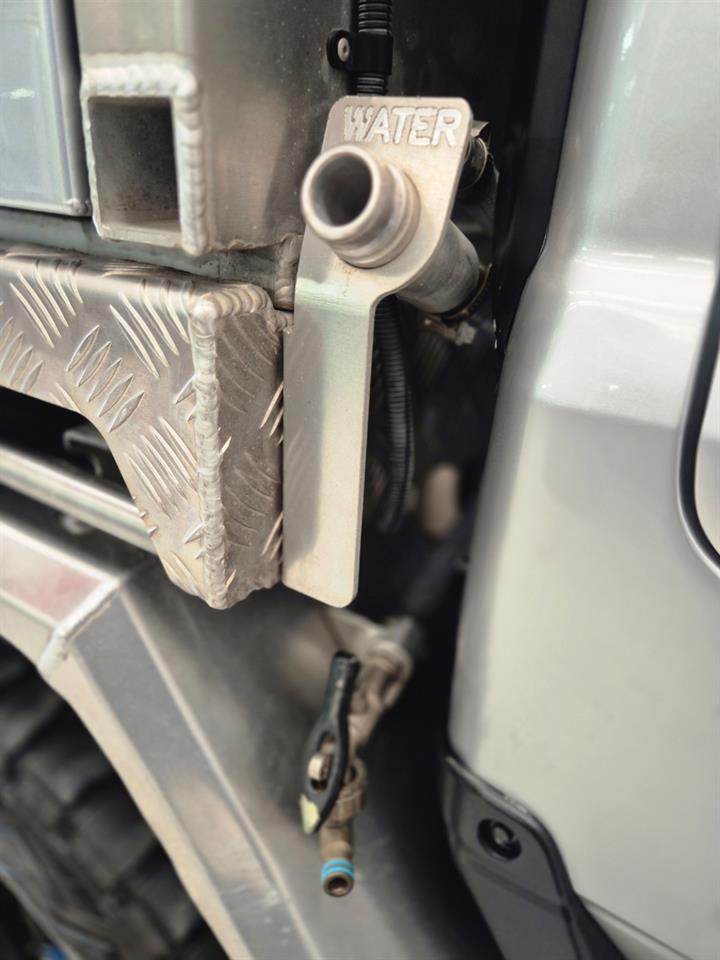 2017 Toyota Landcruiser thumbnail