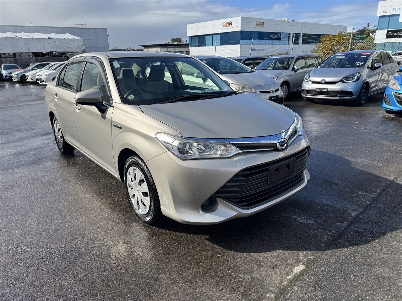 2015 Toyota Corolla thumbnail