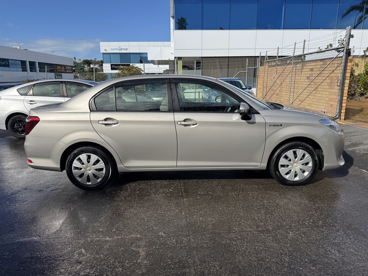 2015 Toyota Corolla thumbnail