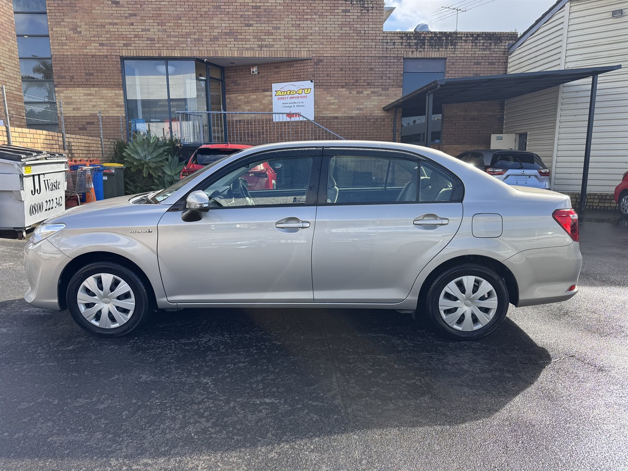 2015 Toyota Corolla thumbnail