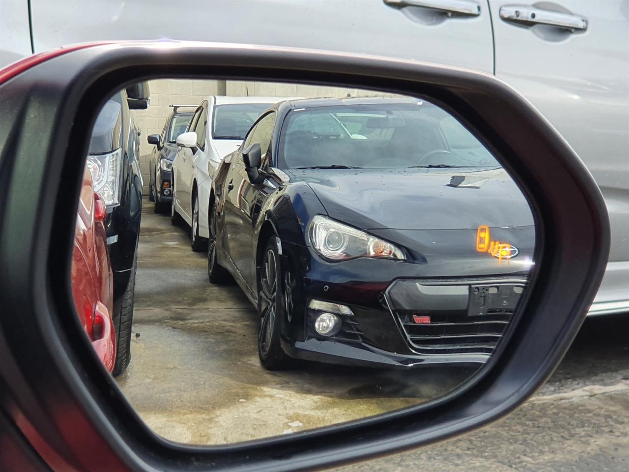 2020 Toyota Prius thumbnail