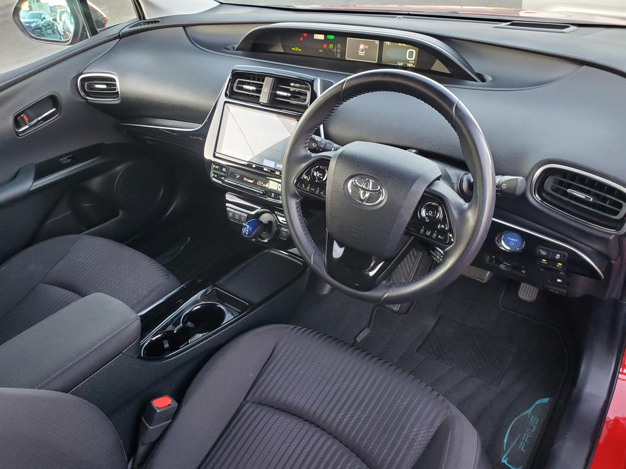 2020 Toyota Prius thumbnail