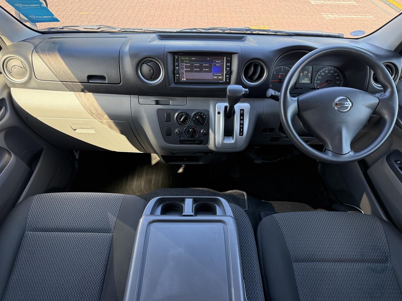 2020 Nissan NV350 thumbnail