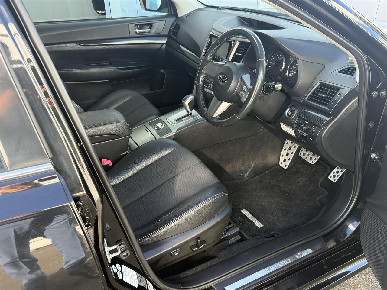 2012 Subaru Legacy thumbnail
