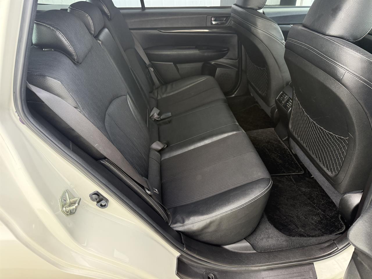 2014 Subaru Legacy thumbnail