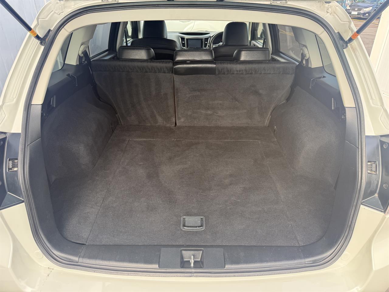 2014 Subaru Legacy thumbnail