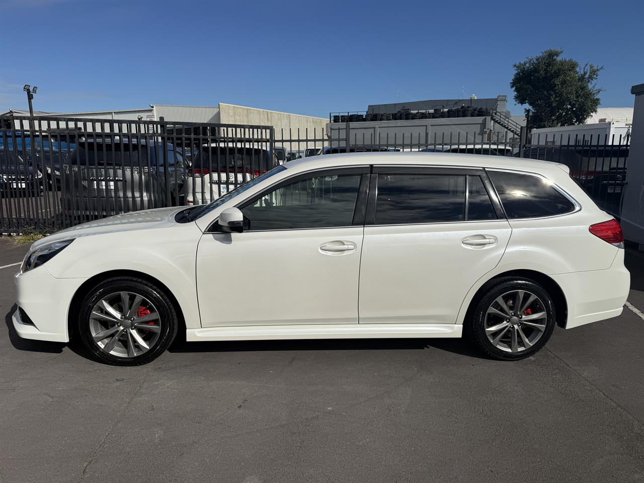 2014 Subaru Legacy thumbnail