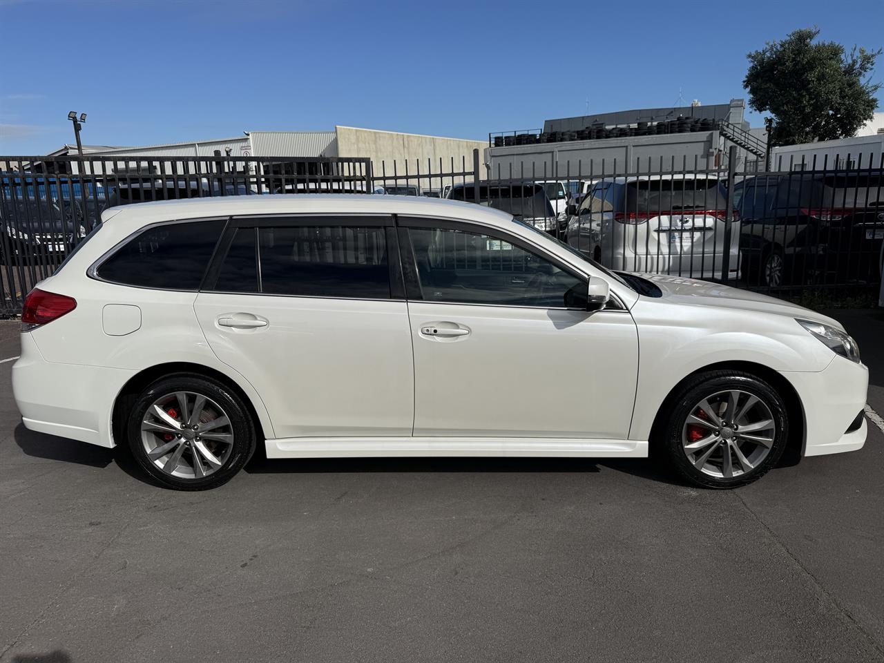 2014 Subaru Legacy thumbnail