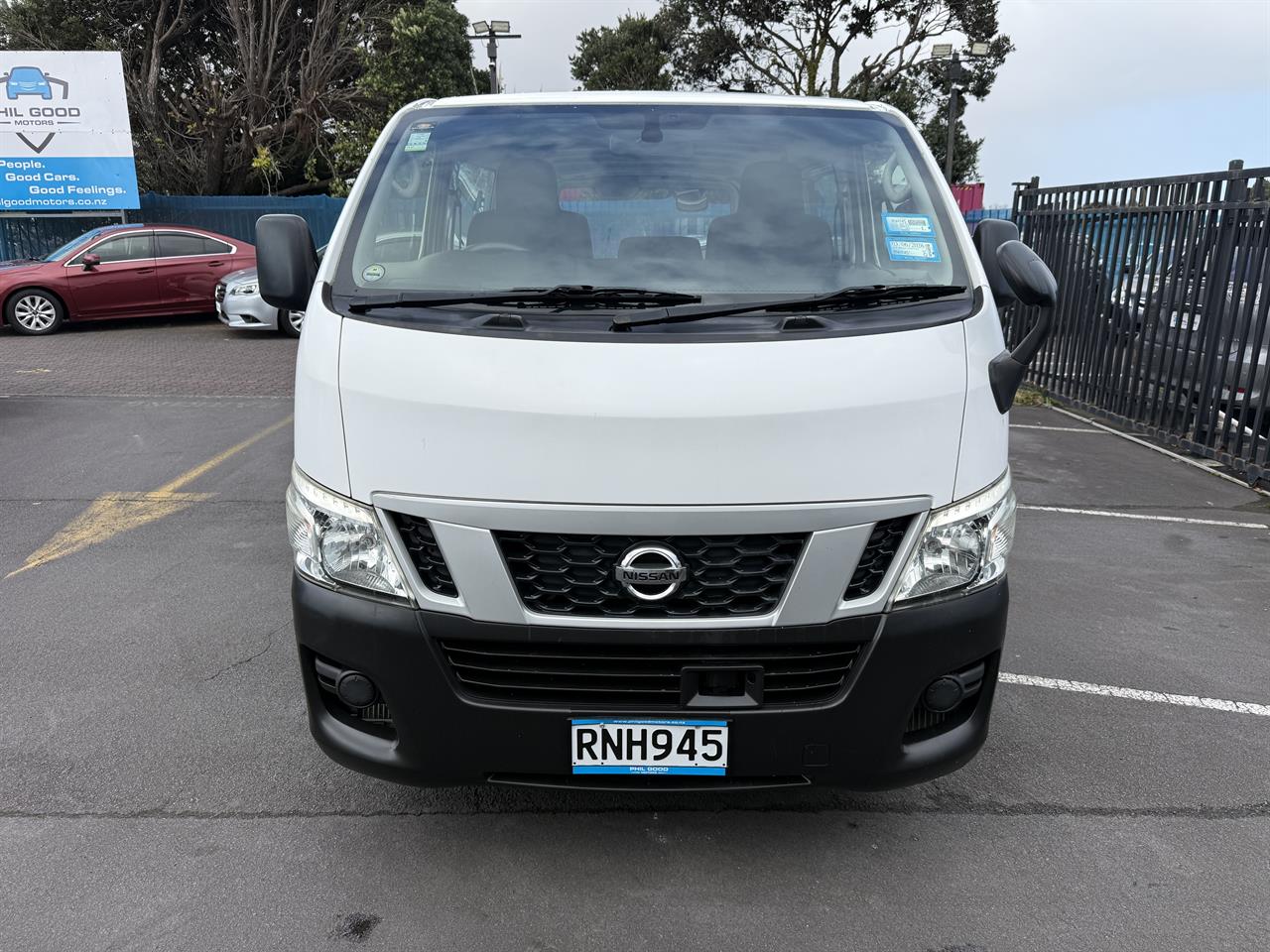 2017 Nissan NV350 thumbnail