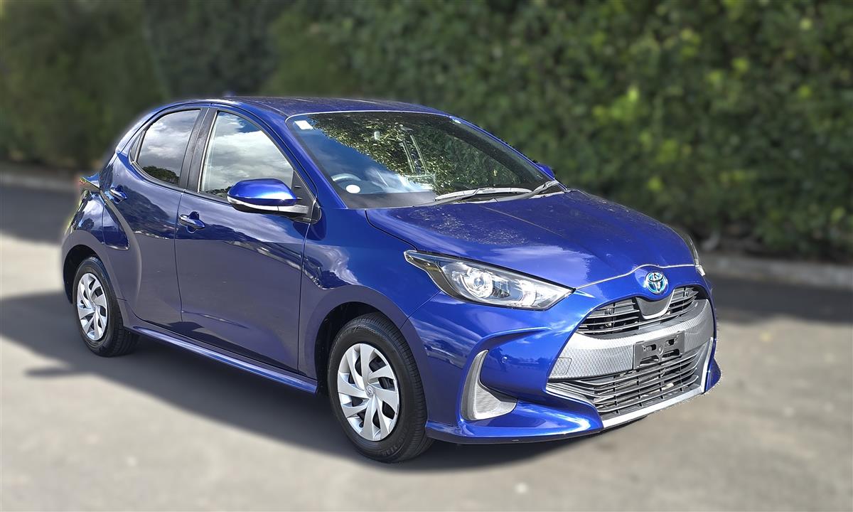 2021 Toyota Yaris thumbnail