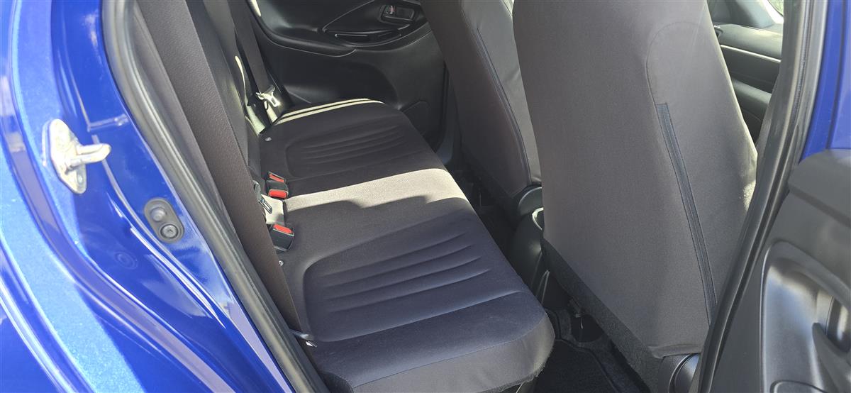 2021 Toyota Yaris thumbnail