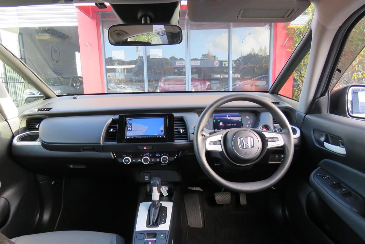 2020 Honda Fit thumbnail