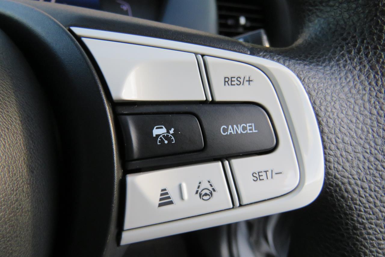 2020 Honda Fit thumbnail