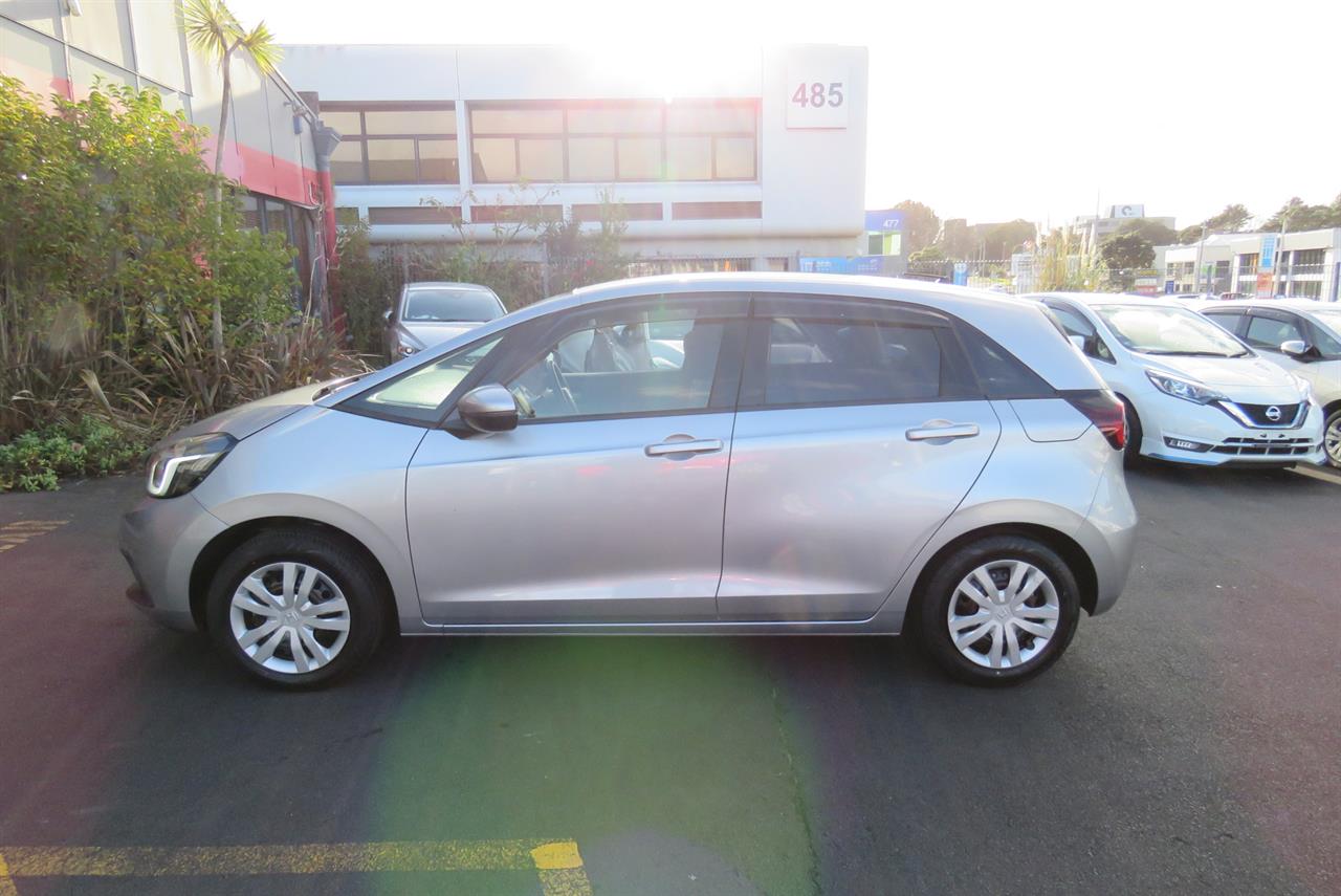 2020 Honda Fit thumbnail