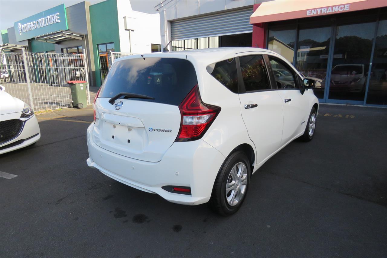 2018 Nissan Note thumbnail