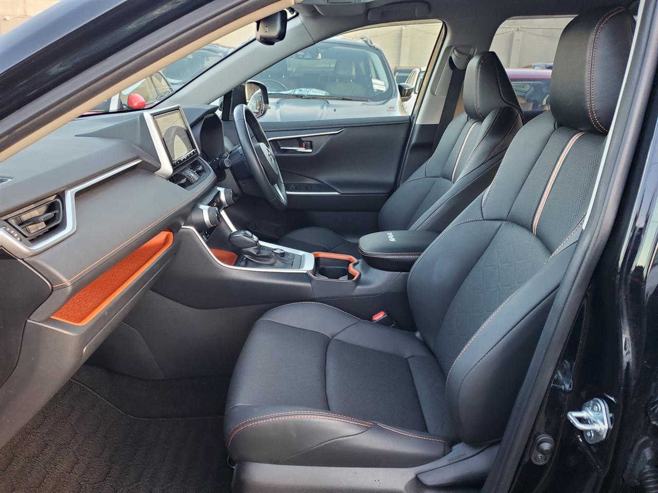 2021 Toyota Rav4 thumbnail
