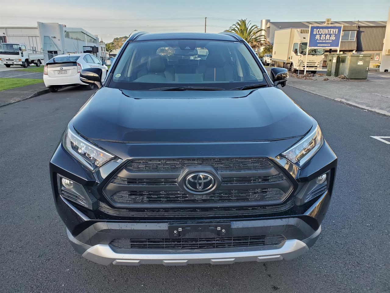 2021 Toyota Rav4 thumbnail