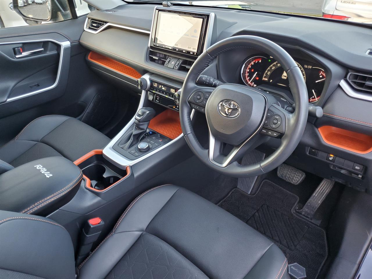 2021 Toyota Rav4 thumbnail