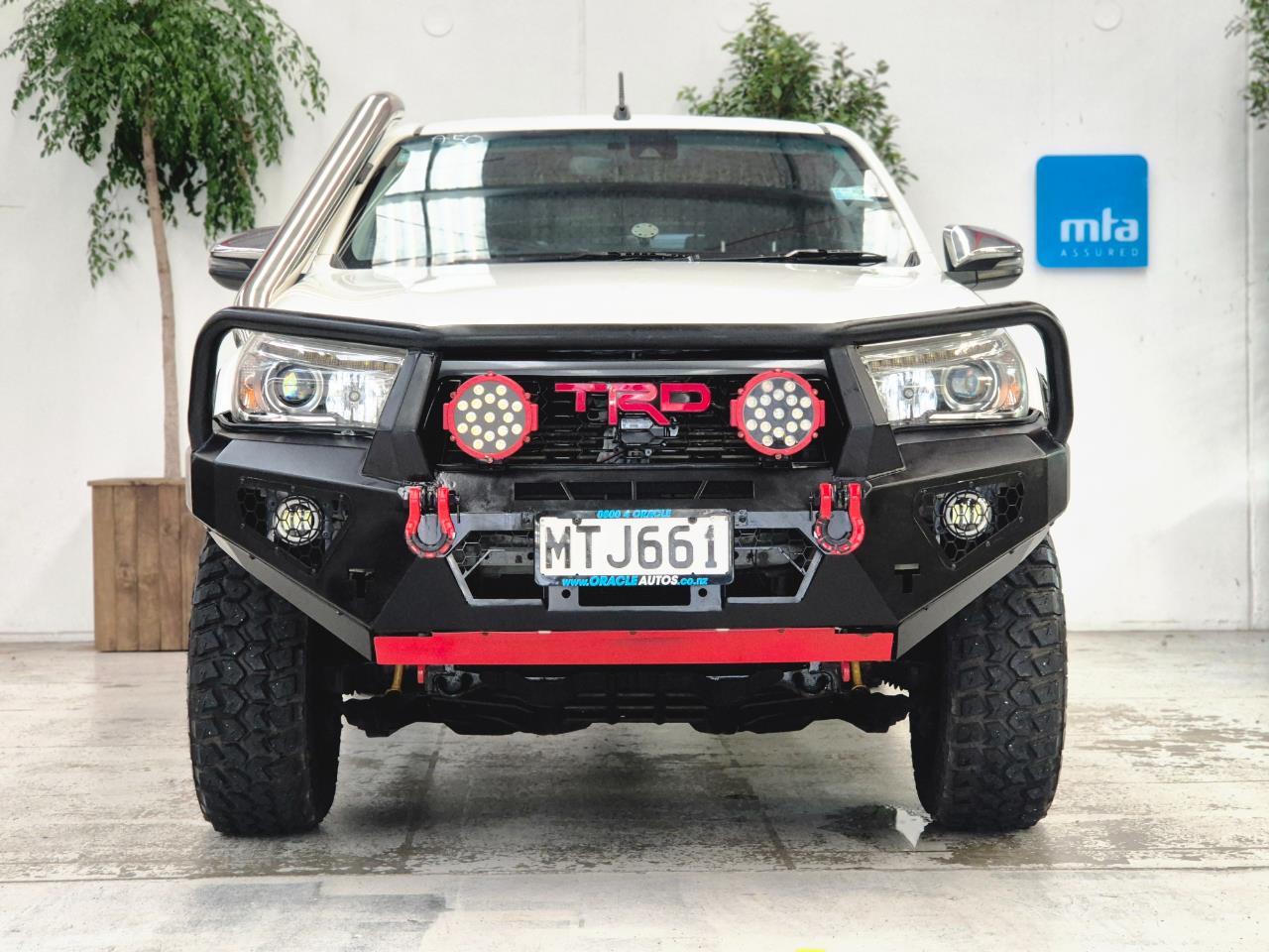 2020 Toyota Hilux thumbnail