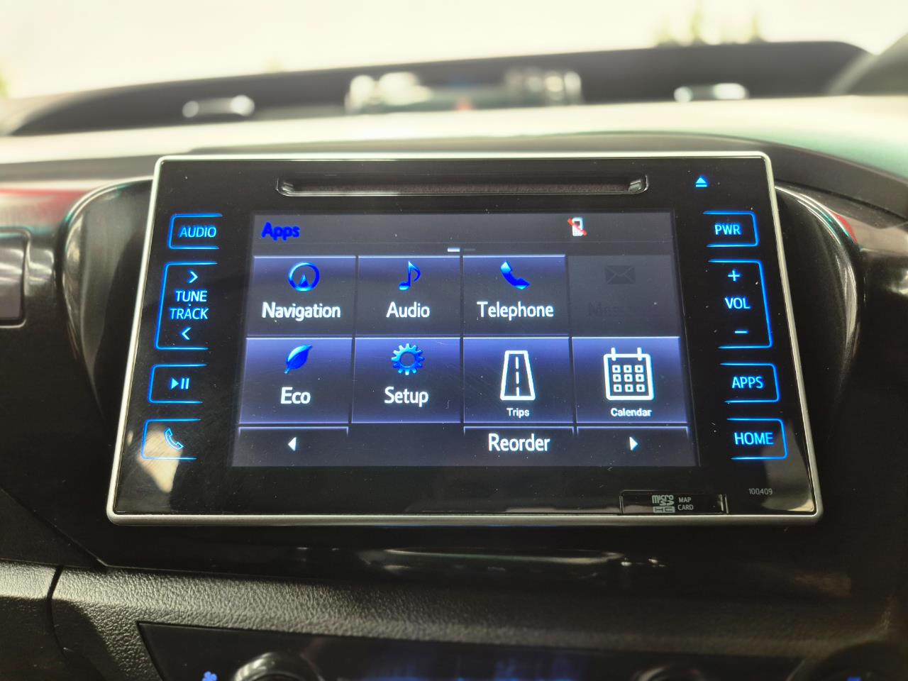 2019 Toyota Hilux thumbnail