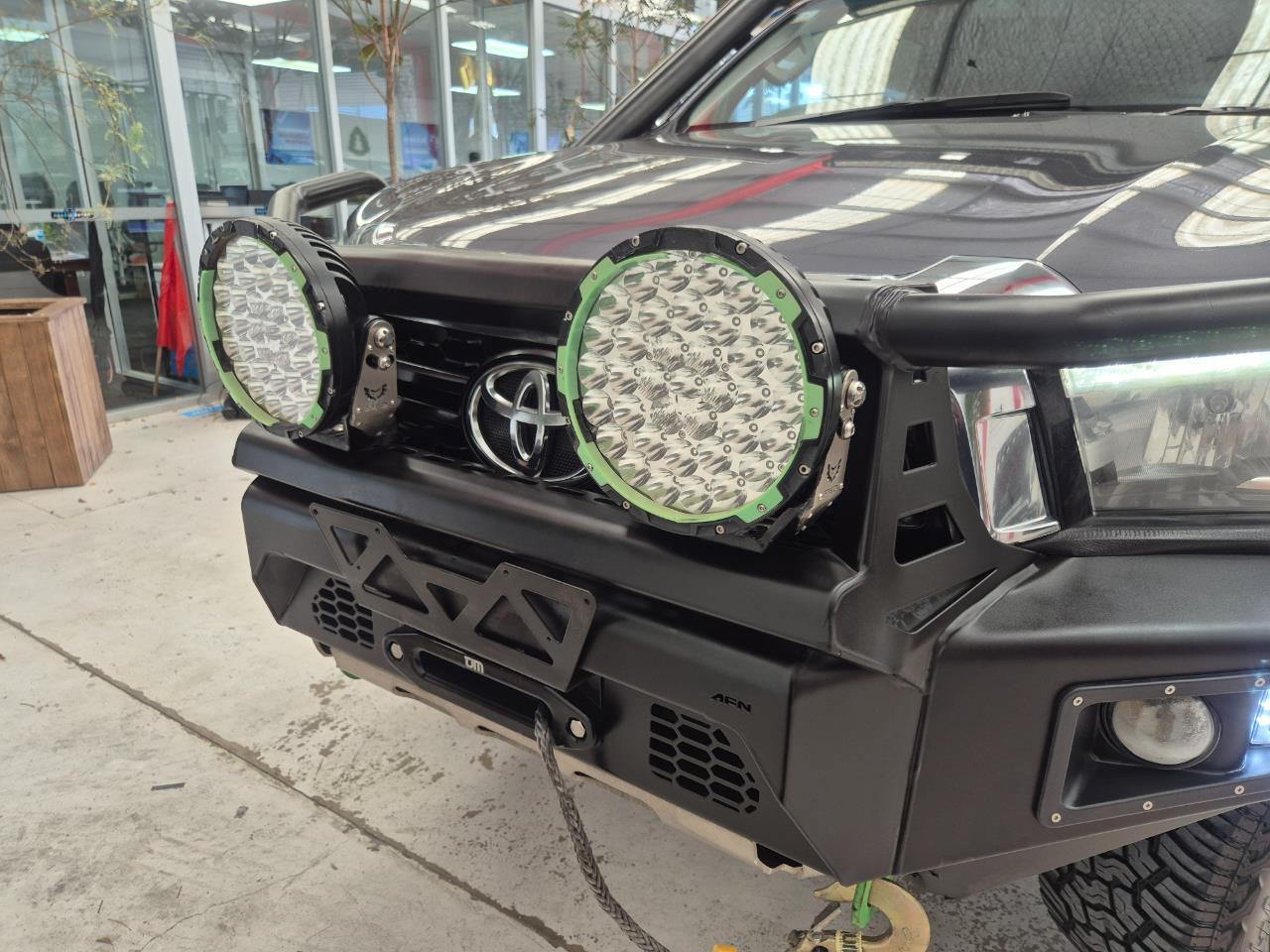 2019 Toyota Hilux thumbnail