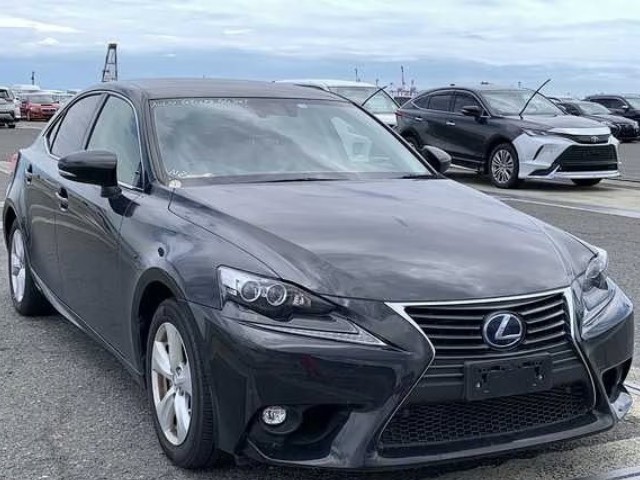 2016 Lexus IS thumbnail