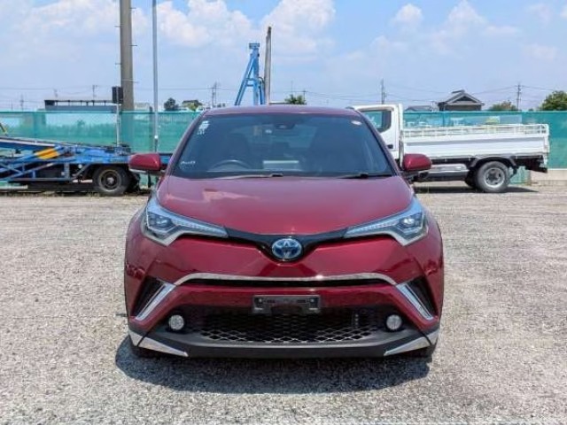 2018 Toyota C-HR thumbnail