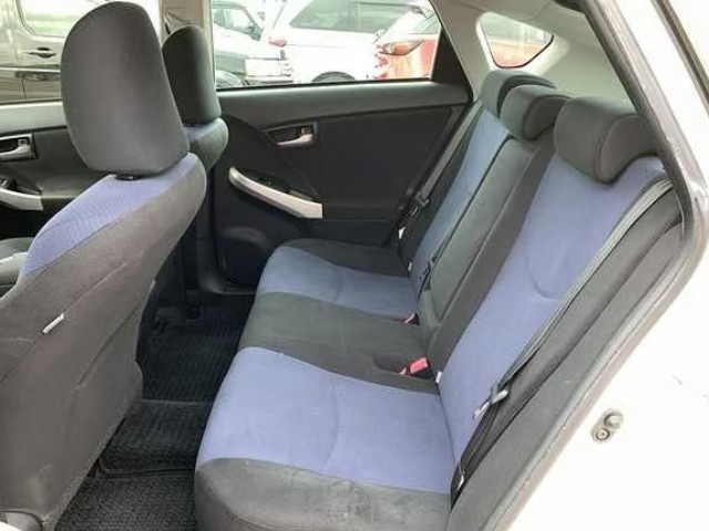 2015 Toyota Prius thumbnail