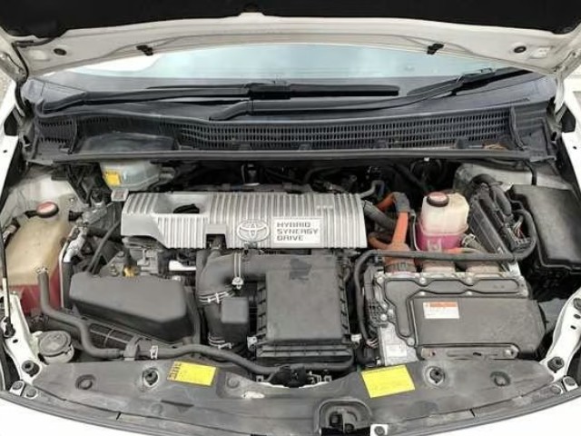 2015 Toyota Prius thumbnail