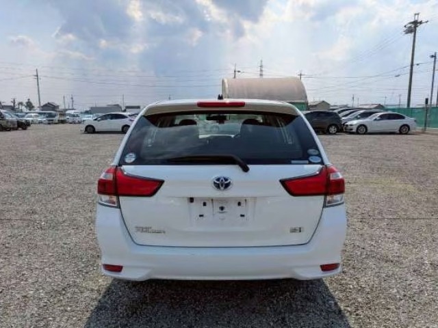 2015 Toyota Corolla thumbnail