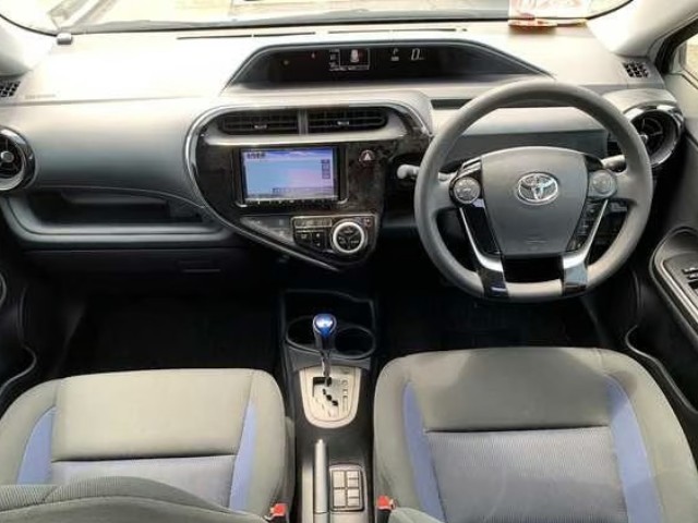 2018 Toyota Aqua thumbnail