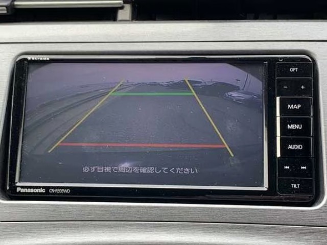 2013 Toyota Prius thumbnail