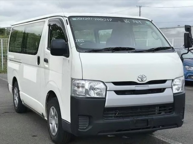 2018 Toyota Hiace thumbnail