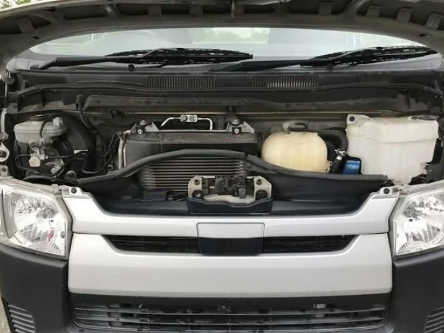 2018 Toyota Hiace thumbnail