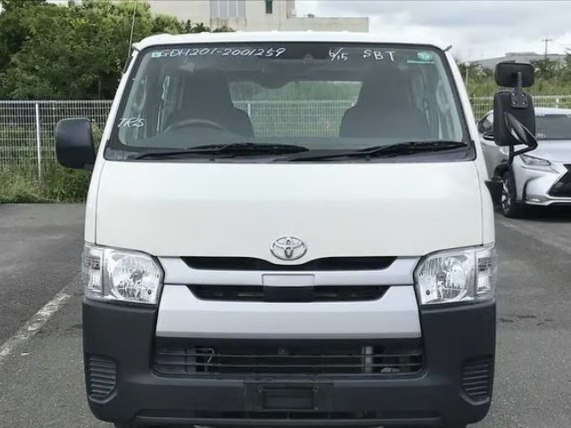 2018 Toyota Hiace thumbnail