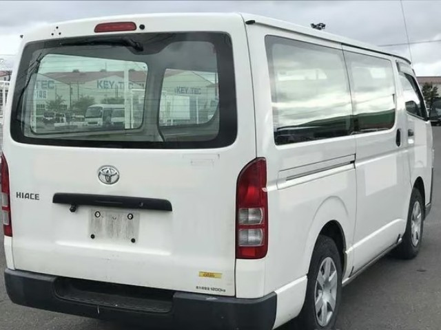 2018 Toyota Hiace thumbnail