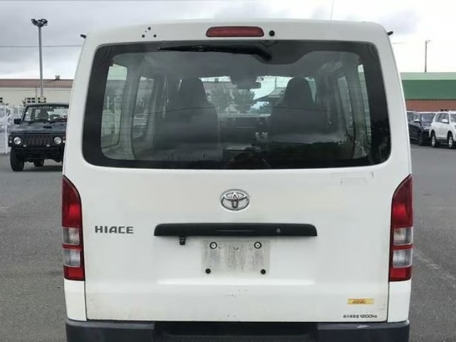 2018 Toyota Hiace thumbnail