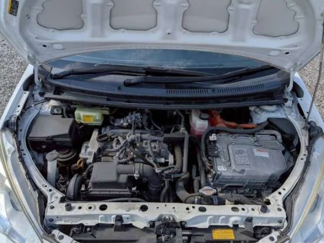 2015 Toyota Aqua thumbnail