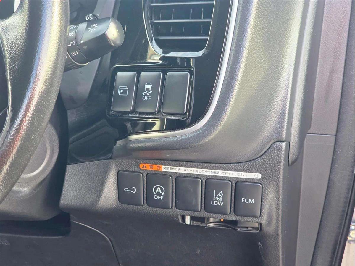 2015 Mitsubishi Outlander thumbnail